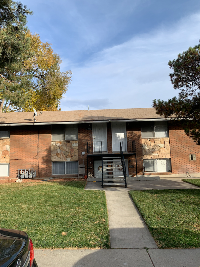 property at 1069 Ellen Cir