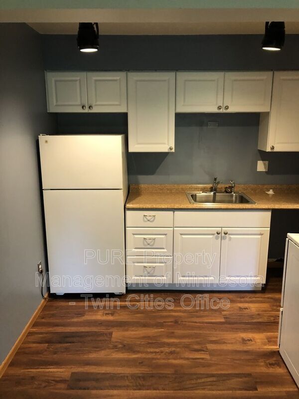 3153 Old Hwy 8 in Minneapolis, MN - Building Photo - Building Photo