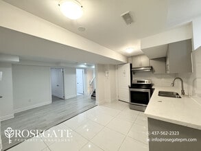 46 Creekwood Dr in Brampton, ON - Building Photo - Building Photo
