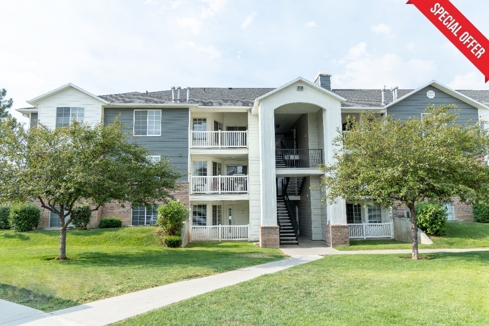 Haven Pointe Apartments in West Haven, UT - Building Photo