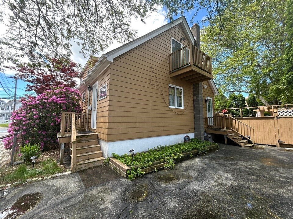 269 Main St, Unit #2 in Winthrop, MA - Building Photo