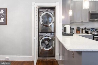 113 N Patrick St in Alexandria, VA - Building Photo - Building Photo