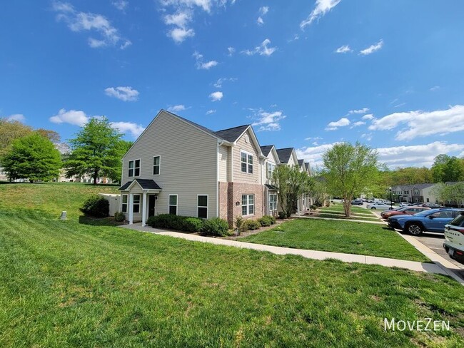458 Sandybrooke Dr in High Point, NC - Building Photo - Building Photo