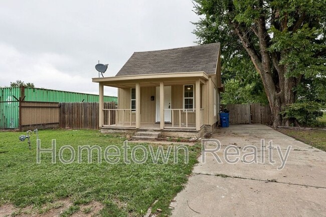 306 N Hoff Ave in El Reno, OK - Building Photo - Building Photo