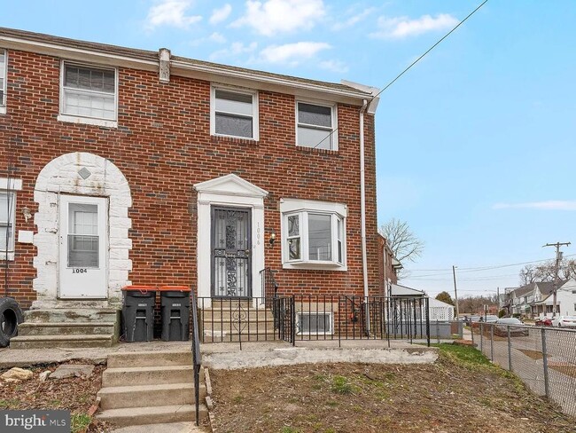 1006 Butler St in Chester, PA - Building Photo - Building Photo
