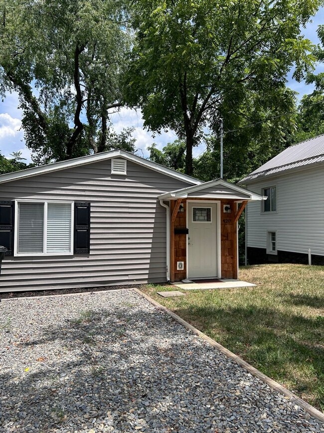 property at 420 E Lee Ave