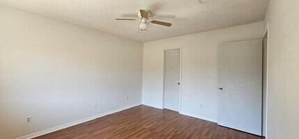 11841 Spring Grove Dr in Houston, TX - Building Photo - Building Photo