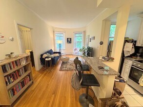 15 University Rd in Brookline, MA - Building Photo - Building Photo