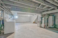 1915 E 29th St photo'