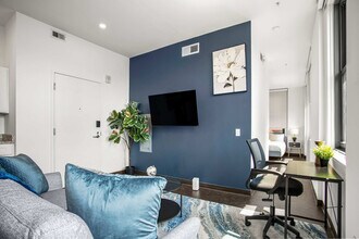 209 9th St-Unit -ID1073992P in Pittsburgh, PA - Building Photo - Building Photo