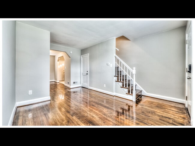 304 Edgewood St photo'