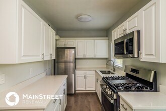 107 Quintard Ave in Orlando, FL - Building Photo - Building Photo