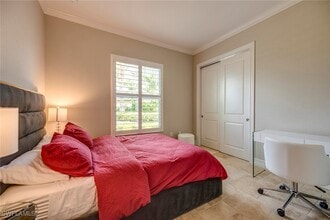 6560 Roma Way in Naples, FL - Building Photo - Building Photo