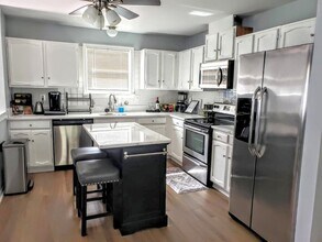 202 Glen Rd in Pasadena, MD - Building Photo - Building Photo