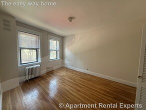 1558 Massachusetts Ave, Unit #3 in Cambridge, MA - Building Photo - Building Photo