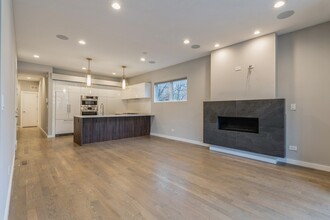1057 N Paulina St in Chicago, IL - Building Photo - Building Photo