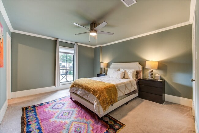 1002 Daria Dr