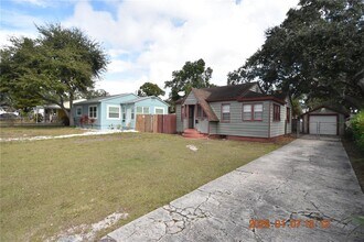 2500 Auburn St S in St. Petersburg, FL - Building Photo - Building Photo