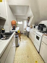 14 Quint Ave, Unit 3 in Boston, MA - Building Photo