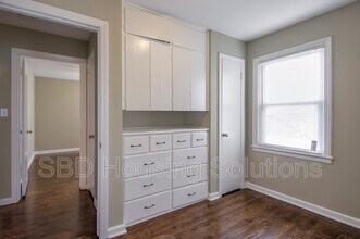 602 N Lakeview Ave in Independence, MO - Building Photo - Building Photo