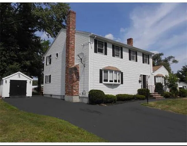 5 Crane St Rentals in Avon, MA