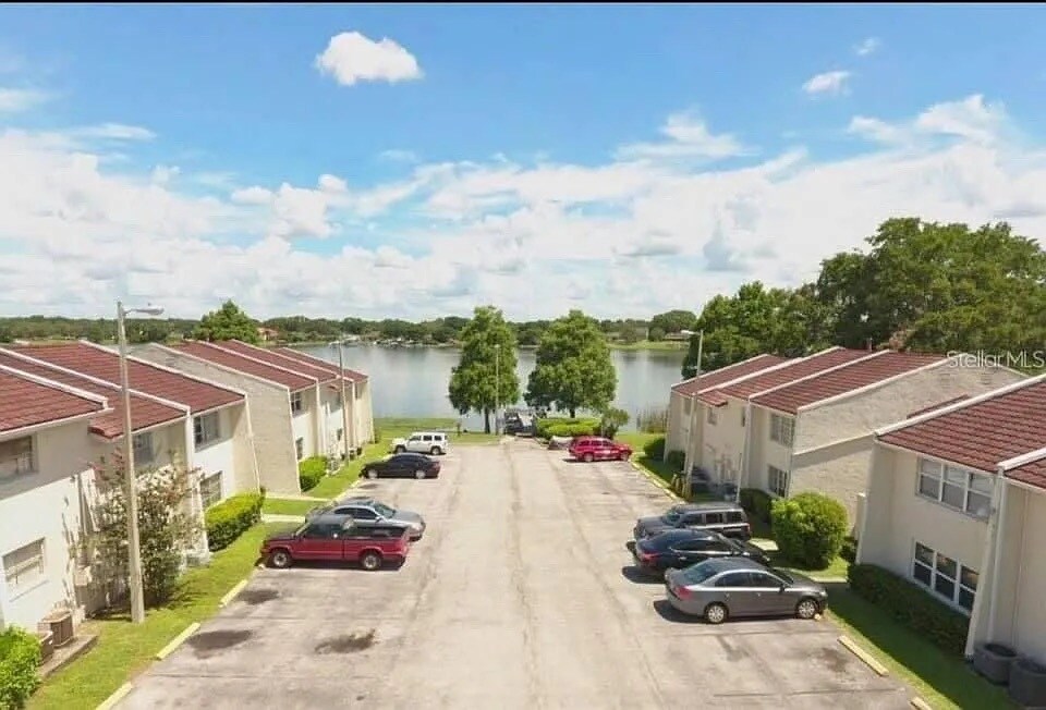 1103 Cypress Gardens Blvd, Unit 11 in Winter Haven, FL - Building Photo