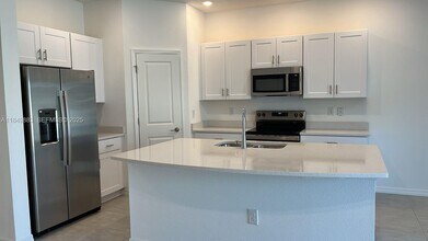 2565 Penguin Blvd in Davenport, FL - Building Photo - Building Photo