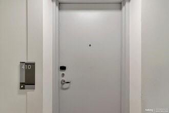 1075 Market St in San Francisco, CA - Foto de edificio - Building Photo