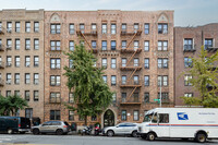 121 Seaman Ave in New York, NY - Foto de edificio - Building Photo