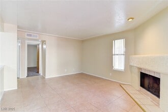 2100 Venus Ave in North Las Vegas, NV - Building Photo - Building Photo