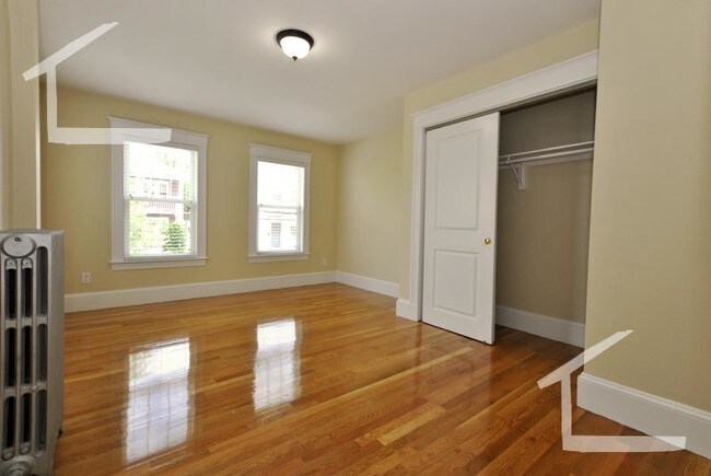 32 Perthshire Rd-Unit -2 in Boston, MA - Building Photo - Building Photo