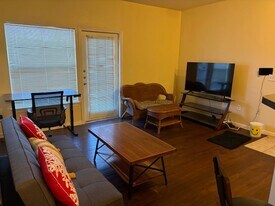 2320 Gracy Farms Ln, Unit 921 in Austin, TX - Building Photo