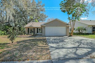 1600 Cobbler Dr in Lutz, FL - Building Photo