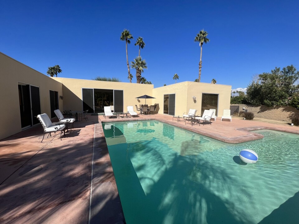 39080 Kilimanjaro Ct in Palm Desert, CA - Building Photo