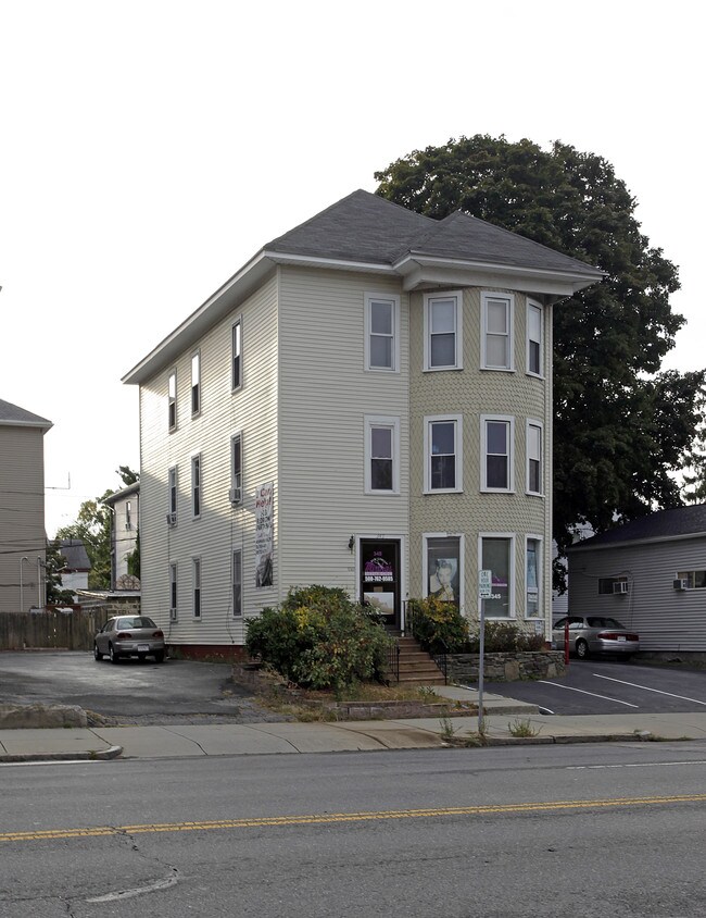 345 Park Ave in Worcester, MA - Building Photo - Building Photo