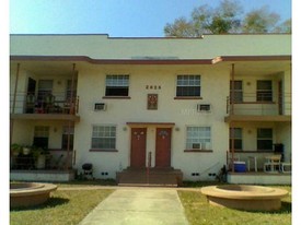 7th St  Apa Apartamentos