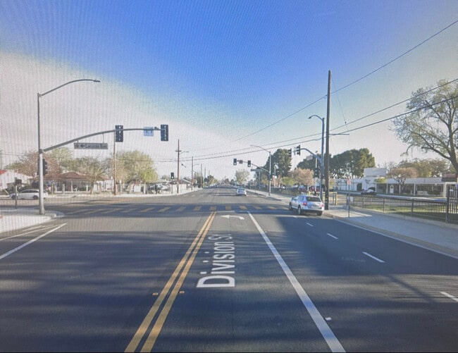 311 W Lancaster Blvd in Lancaster, CA - Building Photo - Building Photo