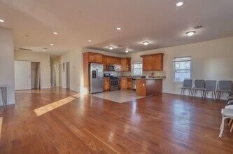 52 Paterson St in Jersey City, NJ - Building Photo - Building Photo