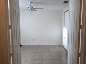 609 Amador Ln in West Palm Beach, FL - Building Photo - Building Photo