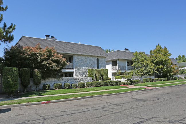 Chateau Wishon in Fresno, CA - Foto de edificio - Building Photo