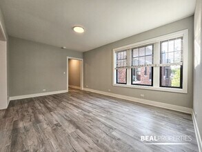 373 Hazel Ave in Glencoe, IL - Building Photo - Building Photo
