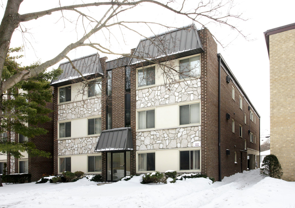 1409-1411 Ashland Ave in Des Plaines, IL - Foto de edificio