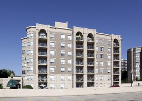 Balmoral II Apartments