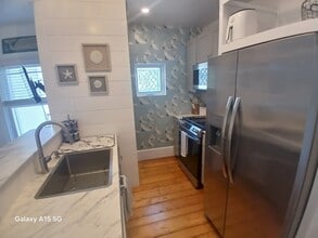 119 Water St, Unit Suite 4 in Stonington, CT - Building Photo - Building Photo