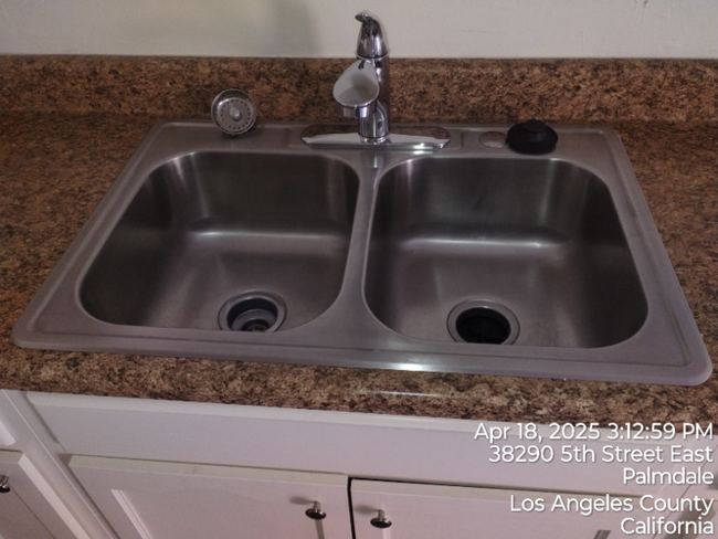 38290 5th St E in Palmdale, CA - Building Photo - Building Photo