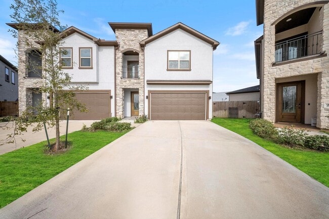 2015 Olivos St