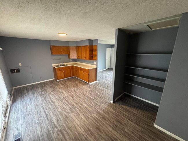 1911 E Fairchild St in Danville, IL - Building Photo - Building Photo