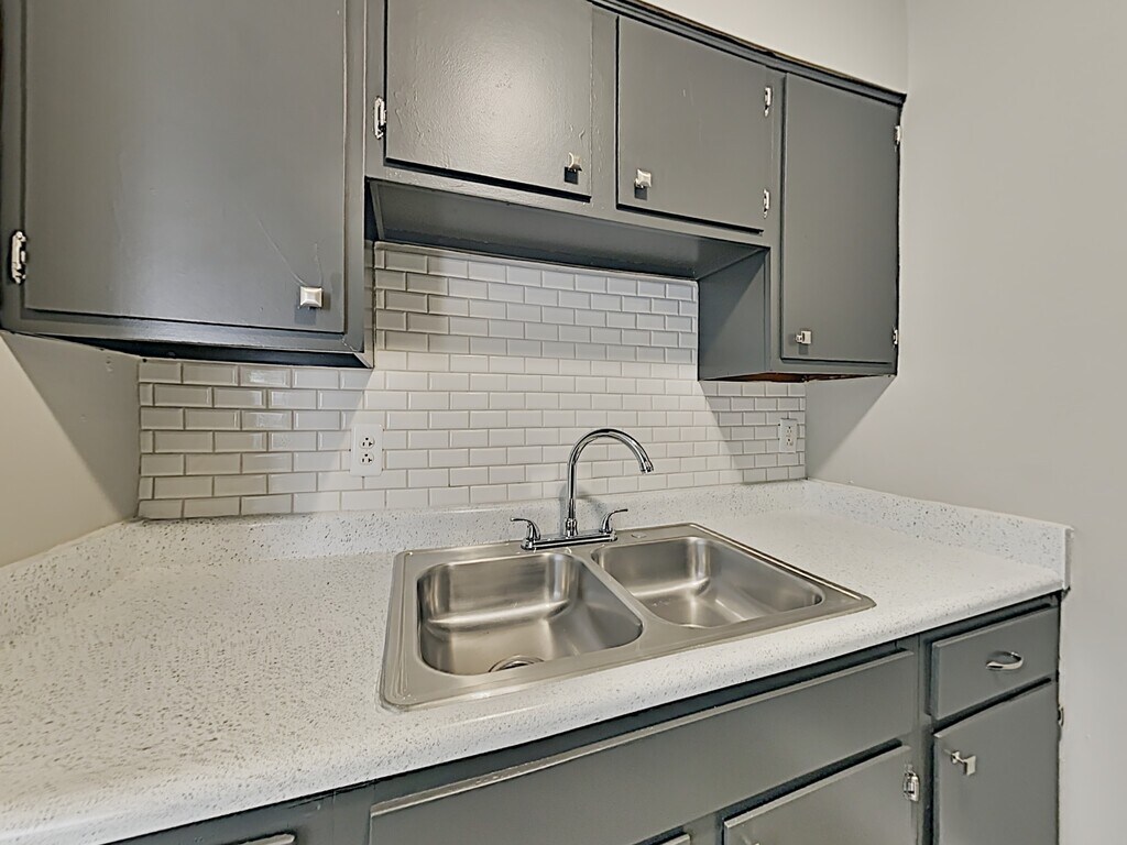 Vines at Saddlebrook Apartments in Richmond, KY