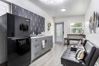 511 San Juan Blvd, Unit 2 in Orlando, FL - Building Photo - Building Photo