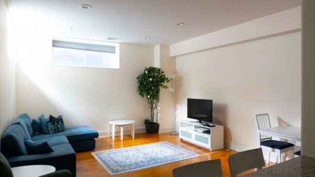 41 Naples Rd, Unit #1
